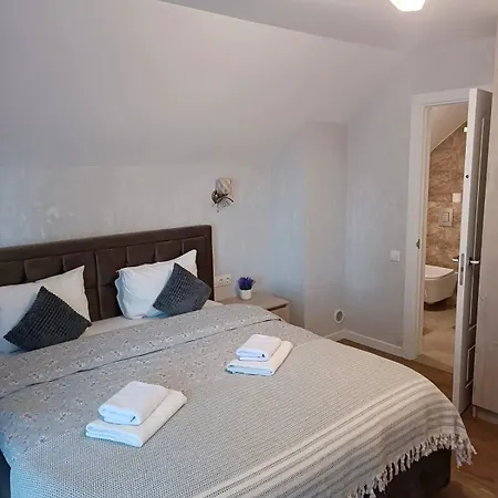 דירה Casa Cu Nuferi